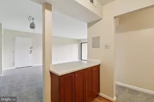 10117 Prince Pl, Upper Marlboro, MD 20774 - Photo 9