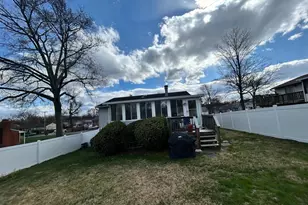 8404 Holly St, Laurel, MD 20707 - Photo 3