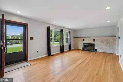 8206 Dangerfield Place, Clinton, MD 20735 - Photo 3