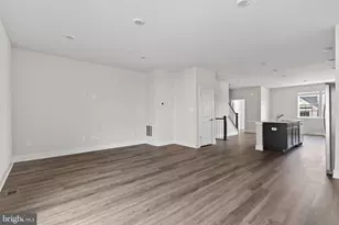 5225 Manor Park Dr, Upper Marlboro, MD 20772 - Photo 9