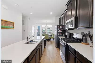 2519 Crimson Fox Drive, Hyattsville, MD 20782 - Photo 5