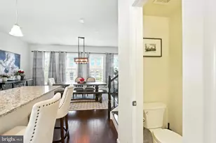 7204 Barrberry Ln, Beltsville, MD 20705 - Photo 9