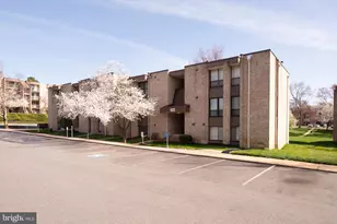 3348 Huntley Sq Dr, Temple Hills, MD 20748 - Photo 3