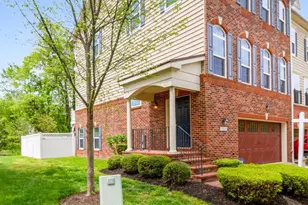 2221 Congresbury Pl, Upper Marlboro, MD 20774 - Photo 3