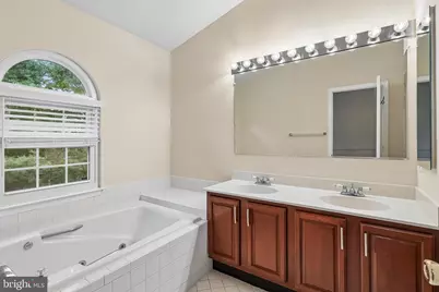 7809 Vanity Fair Drive, Greenbelt, MD 20770 - Photo 17