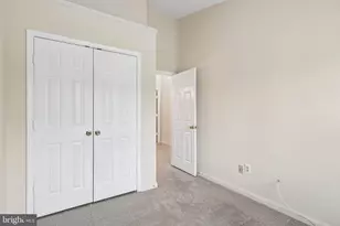 7809 Vanity Fair Dr, Greenbelt, MD 20770 - Photo 23