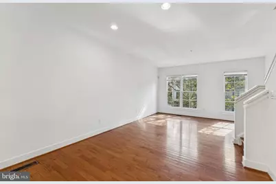 4410 Longfellow Street, Hyattsville, MD 20781 - Photo 9