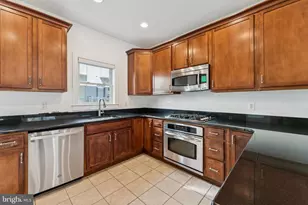 4410 Longfellow St, Hyattsville, MD 20781 - Photo 15