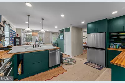 4702 Longfellow Street, Riverdale, MD 20737 - Photo 15