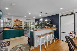 4702 Longfellow St, Riverdale, MD 20737 - Photo 9