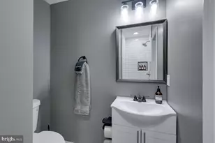 6604 Oak St, Cheverly, MD 20785 - Photo 13