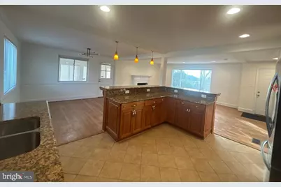 5718 Black Hawk Drive, Oxon Hill, MD 20745 - Photo 11