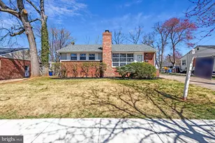 8124 Gavin St, Hyattsville, MD 20784 - Photo 29