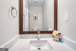 12200 Fleming Ln, Bowie, MD 20715 - Photo 43