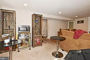 912 Irvington St, Oxon Hill, MD 20745 - Photo 25