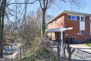 912 Irvington St, Oxon Hill, MD 20745 - Photo 3