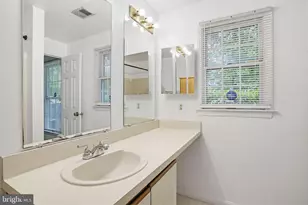 8933 Hobart St, Upper Marlboro, MD 20774 - Photo 11