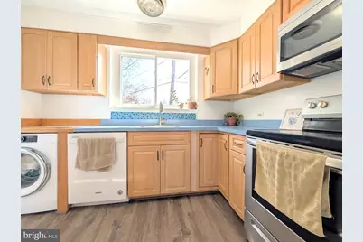 6 Hillside Road, Greenbelt, MD 20770 - Photo 3