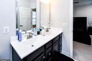 9018 Armstrong Ln, Upper Marlboro, MD 20772 - Photo 21