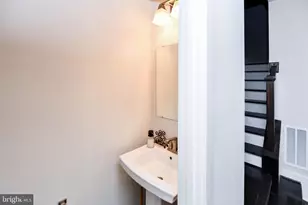 9018 Armstrong Ln, Upper Marlboro, MD 20772 - Photo 35