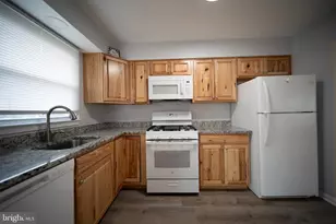 11209 Caroline Ave, Beltsville, MD 20705 - Photo 9