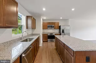 1100 Shumi Ct, Capitol Heights, MD 20743 - Photo 5