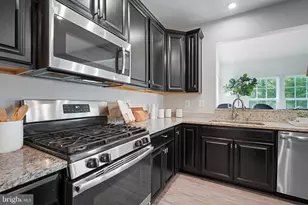 4217 Manor Field Dr, Bowie, MD 20720 - Photo 9