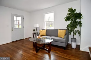 9723 Narragansett Pkwy, College Park, MD 20740 - Photo 7