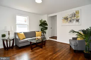 9723 Narragansett Pkwy, College Park, MD 20740 - Photo 5