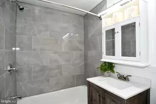 9723 Narragansett Pkwy, College Park, MD 20740 - Photo 17