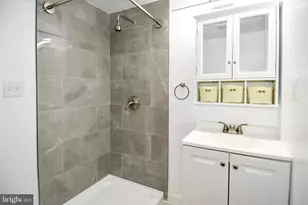 9723 Narragansett Pkwy, College Park, MD 20740 - Photo 29