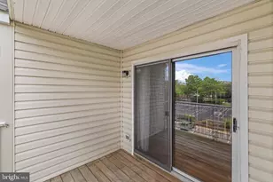 8961 Town Center Cir, Upper Marlboro, MD 20774 - Photo 21