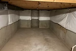 8406 Bates Dr, Bowie, MD 20720 - Photo 5