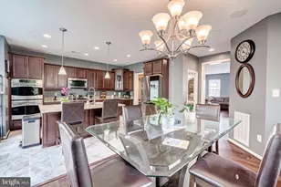 510 Overlook Park Dr, Oxon Hill, MD 20745 - Photo 35