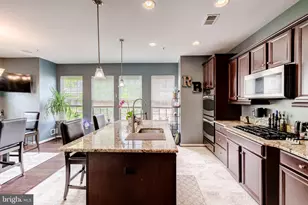 510 Overlook Park Dr, Oxon Hill, MD 20745 - Photo 31
