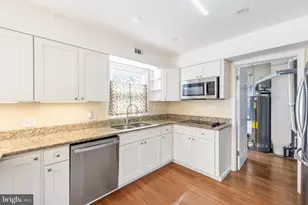 12423 Chalford Ln, Bowie, MD 20715 - Photo 7