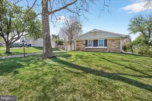 15721 Presswick Ln, Bowie, MD 20716 - Photo 5