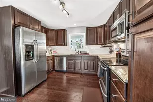 15721 Presswick Ln, Bowie, MD 20716 - Photo 13