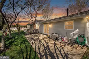 15721 Presswick Ln, Bowie, MD 20716 - Photo 3