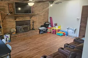 9401 Pine View Ln, Clinton, MD 20735 - Photo 3
