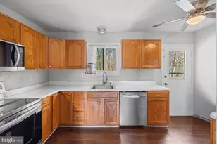 7622 Carissa Ln, Laurel, MD 20707 - Photo 3