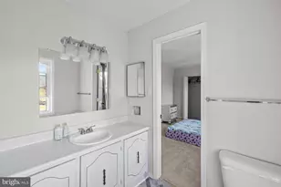 7622 Carissa Ln, Laurel, MD 20707 - Photo 17