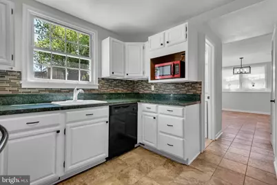 7802 Elroy Place, Oxon Hill, MD 20745 - Photo 17