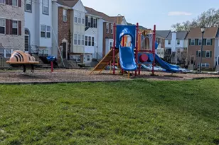 4240 Applegate Ln, Suitland, MD 20746 - Photo 25