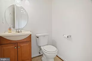 7100 Ora Glen Ct, Greenbelt, MD 20770 - Photo 7