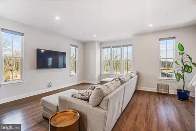 6732 Belcrest Road, Hyattsville, MD 20782 - Photo 7