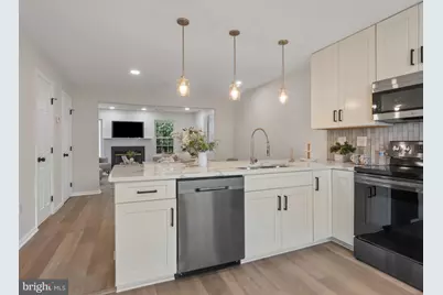 3749 Wilkinson Drive #303, Suitland, MD 20746 - Photo 3