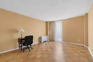 6100 Westchester Park Dr, College Park, MD 20740 - Photo 9