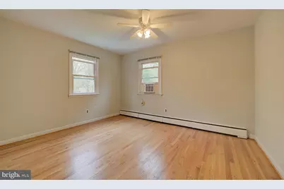 6504 Baltimore, Hyattsville, MD 20782 - Photo 9