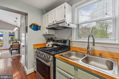 4801 Nicholson Street, Riverdale, MD 20737 - Photo 15